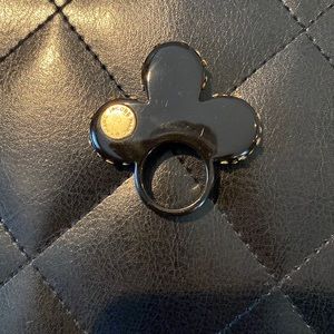 Marc Jacobs flower ring